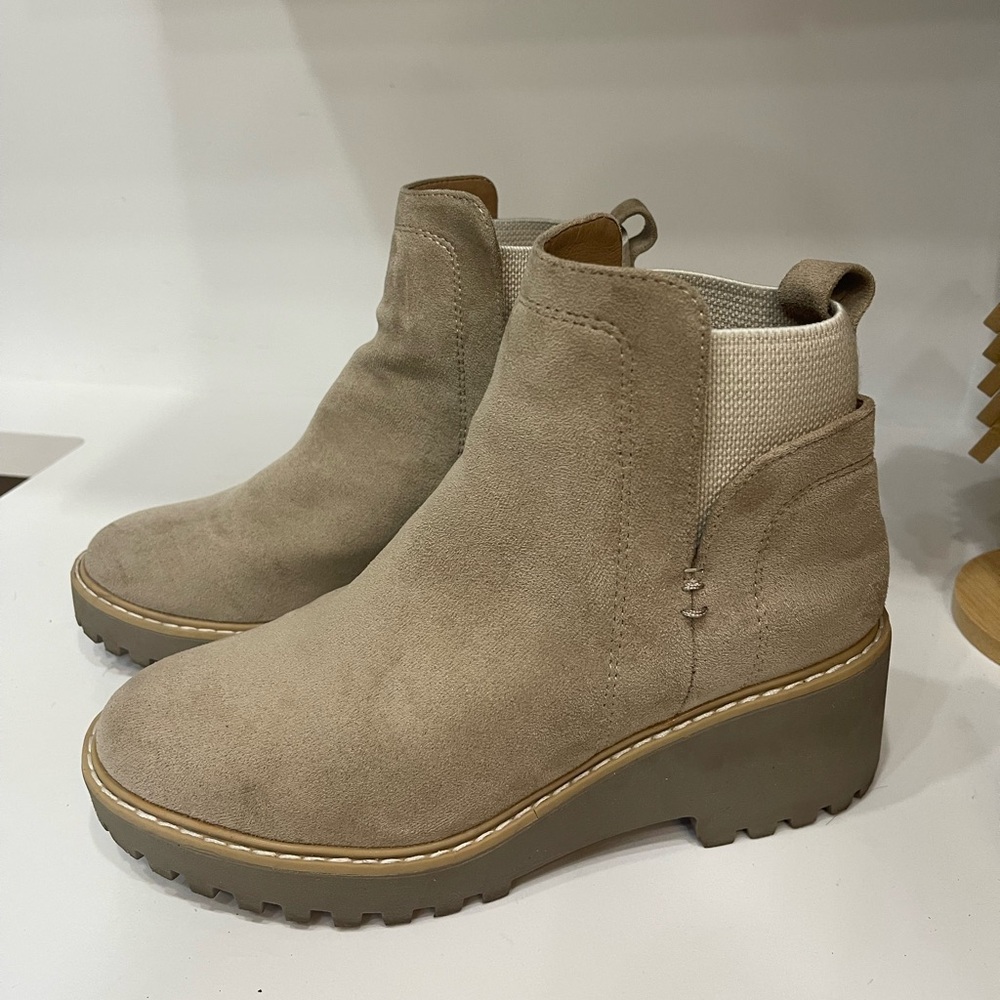 DV by Dolce Vita Beige Ankle Booties